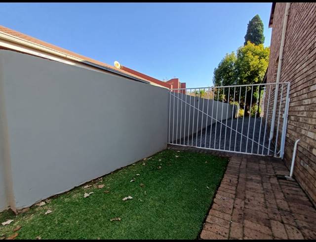 4 BEDROOM HOUSE FOR SALE IN VANDERBIJLPARK SE 3
